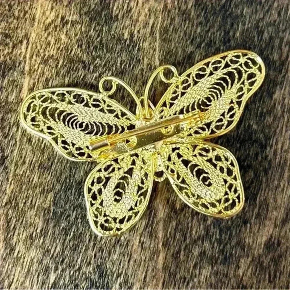 Butterfly Brooches Delicate gold tone and Abalone silver tone - Picture 4 of 10